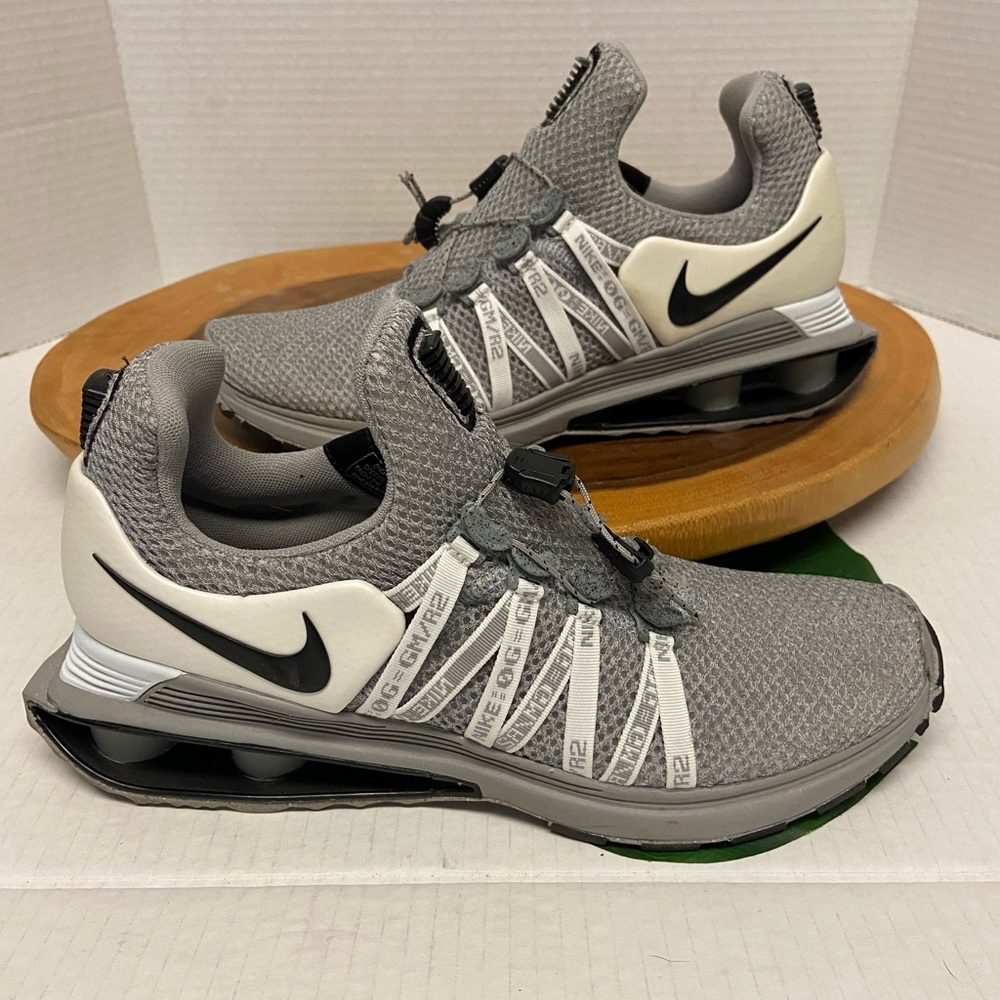 Nike Air Shocks Gravity AR-1999 Grey Sneakers